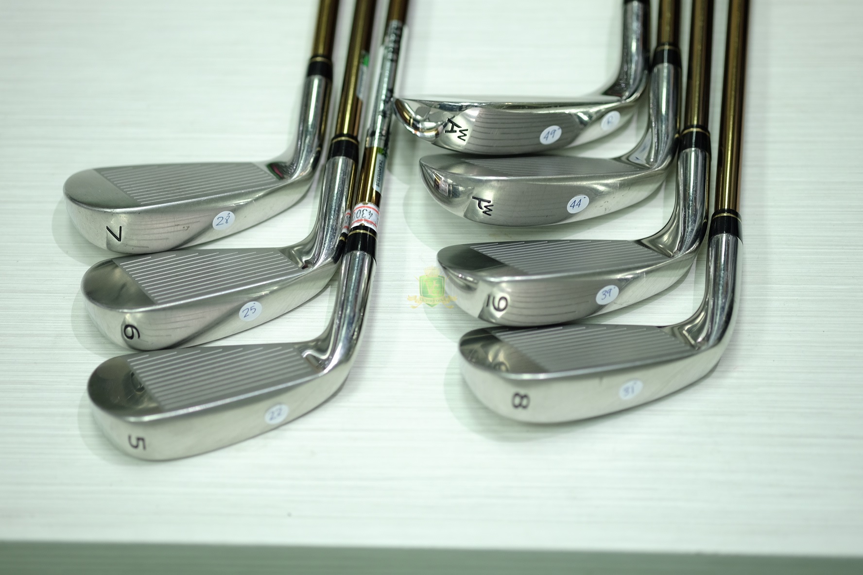 Iron Set Akira ADR Vintage 5-9, P, A (Tour AD Vintage Royal) / (R)
