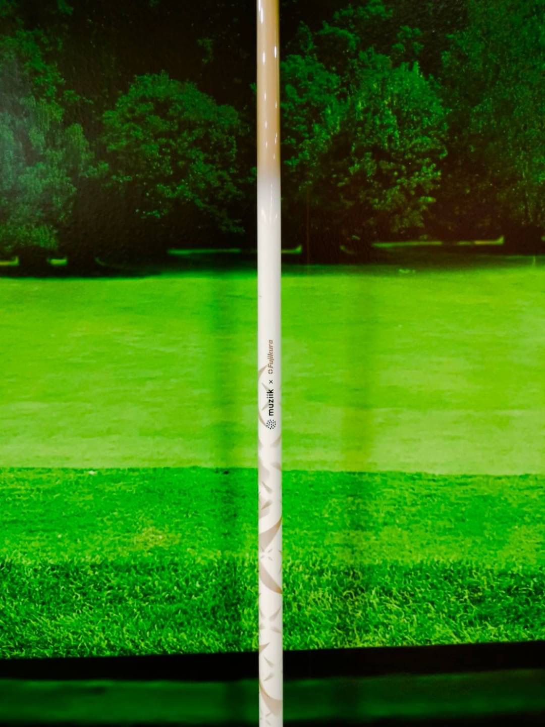 Driver QUELOT Royal Excellence Loft 9.5 (X-Spec) Shaft BANGVOO Premium (flex:S) หน้าเด้ง