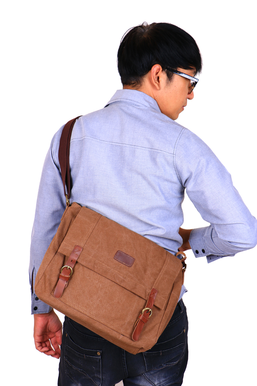 กระเป๋า Vintage สะพายข้าง รุ่น B-106 สีน้ำตาล