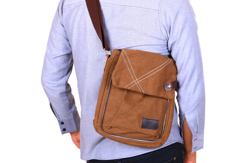 กระเป๋า Vintage สะพายข้าง รุ่น B-104 สีน้ำตาล