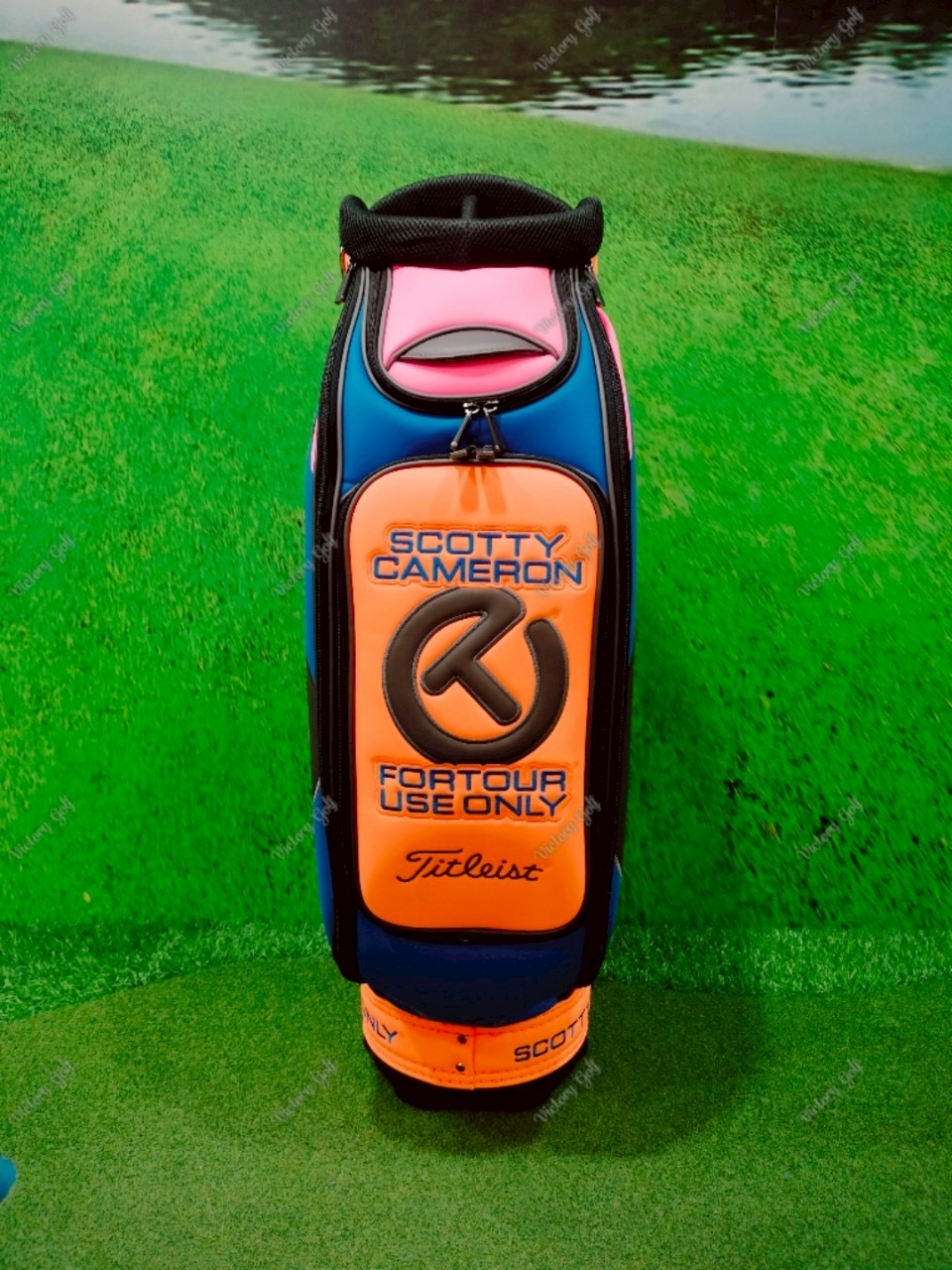 Golf Bag Scotty Cameron Tour ( PU Material ) 9.5” Neon-Multicolor Color