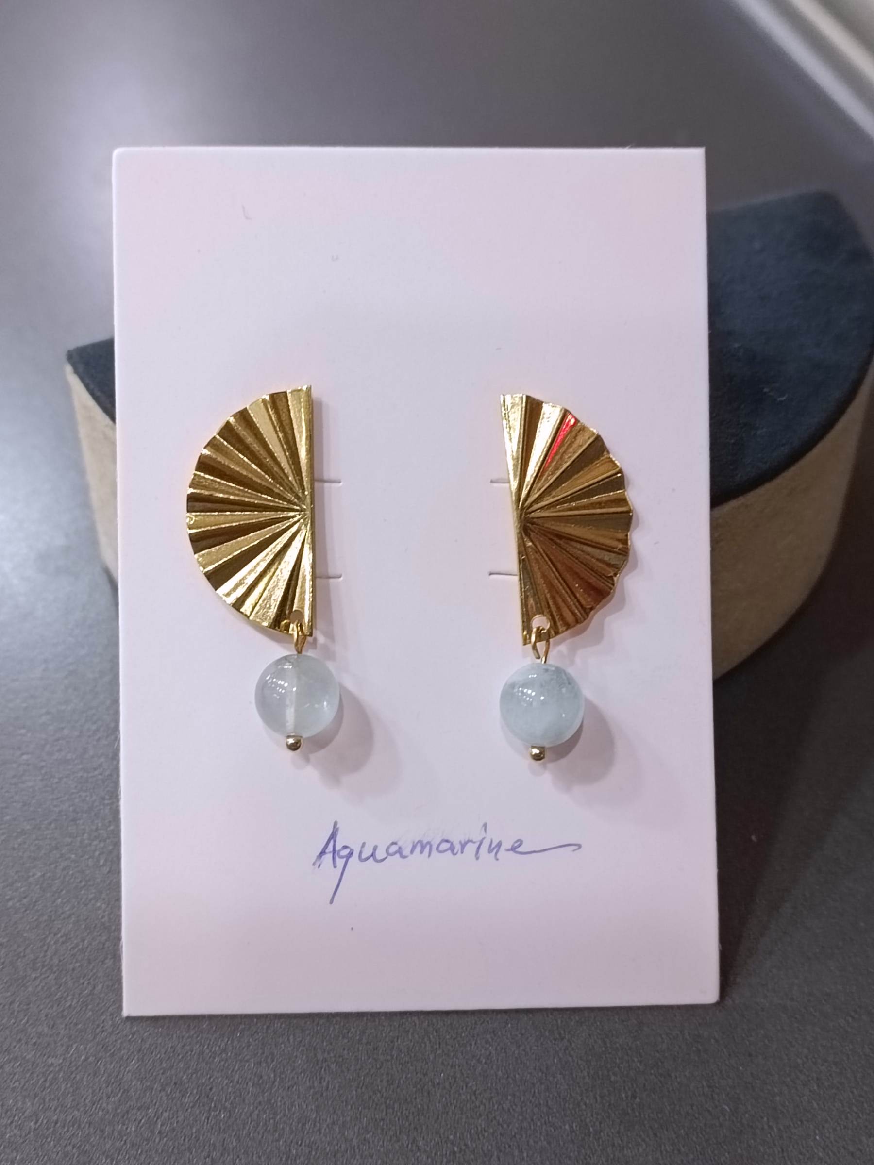 ต่างหู "Summer" Aquamarine Earring (เสริมพลังการพูด การเจรจา ความใจเย็น)