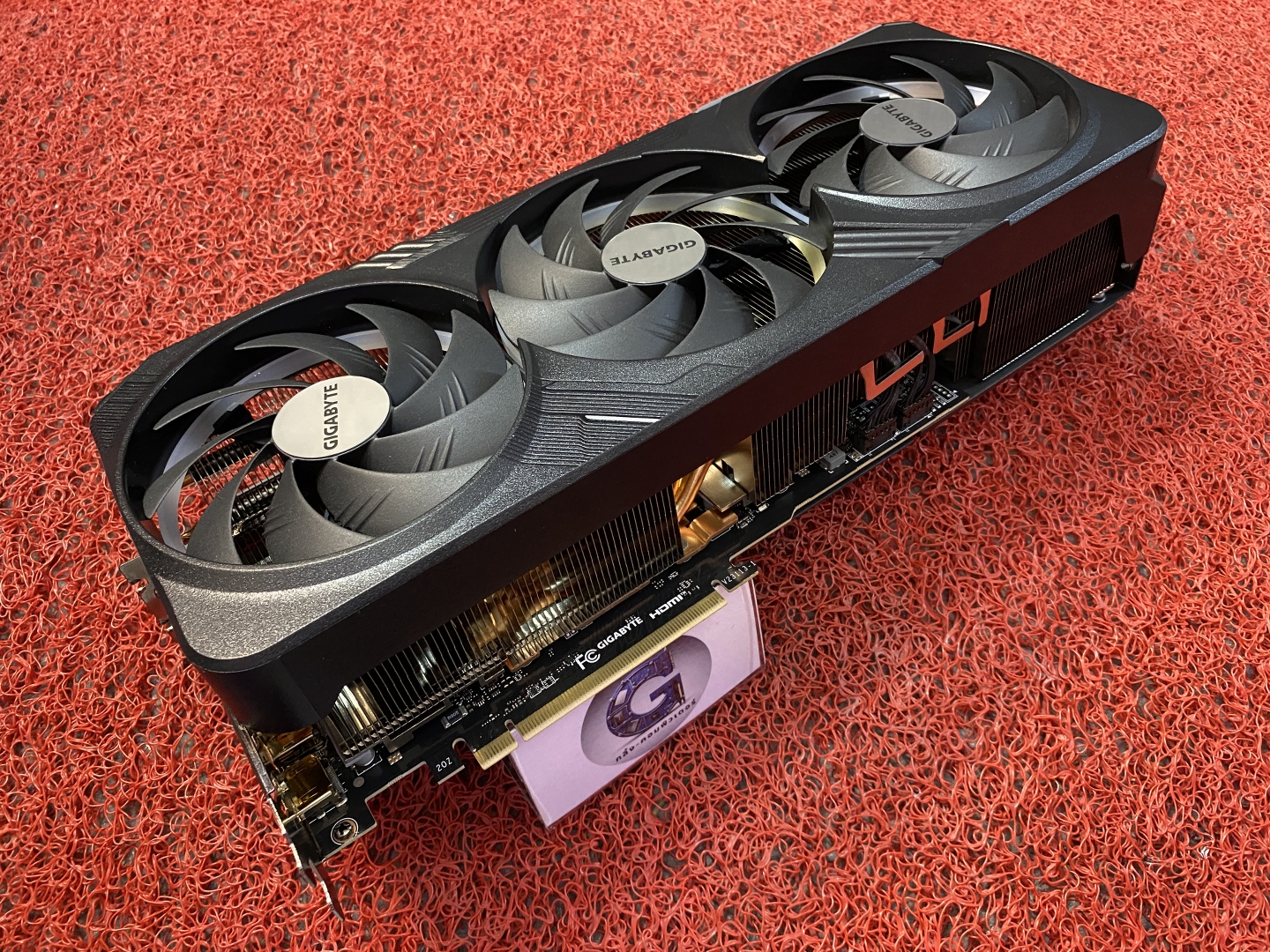 NVIDIA RTX 4080 SUPER 16GB GIGABYTE GAMING OC2% ( สินค้าสำหรับไฮโซผู้ที่อยากสนับสนุนช่องยูทูป JIBI MAiROO )