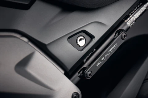 ปิดพักเท้าหลัง EVOTECH DAYTONA 660