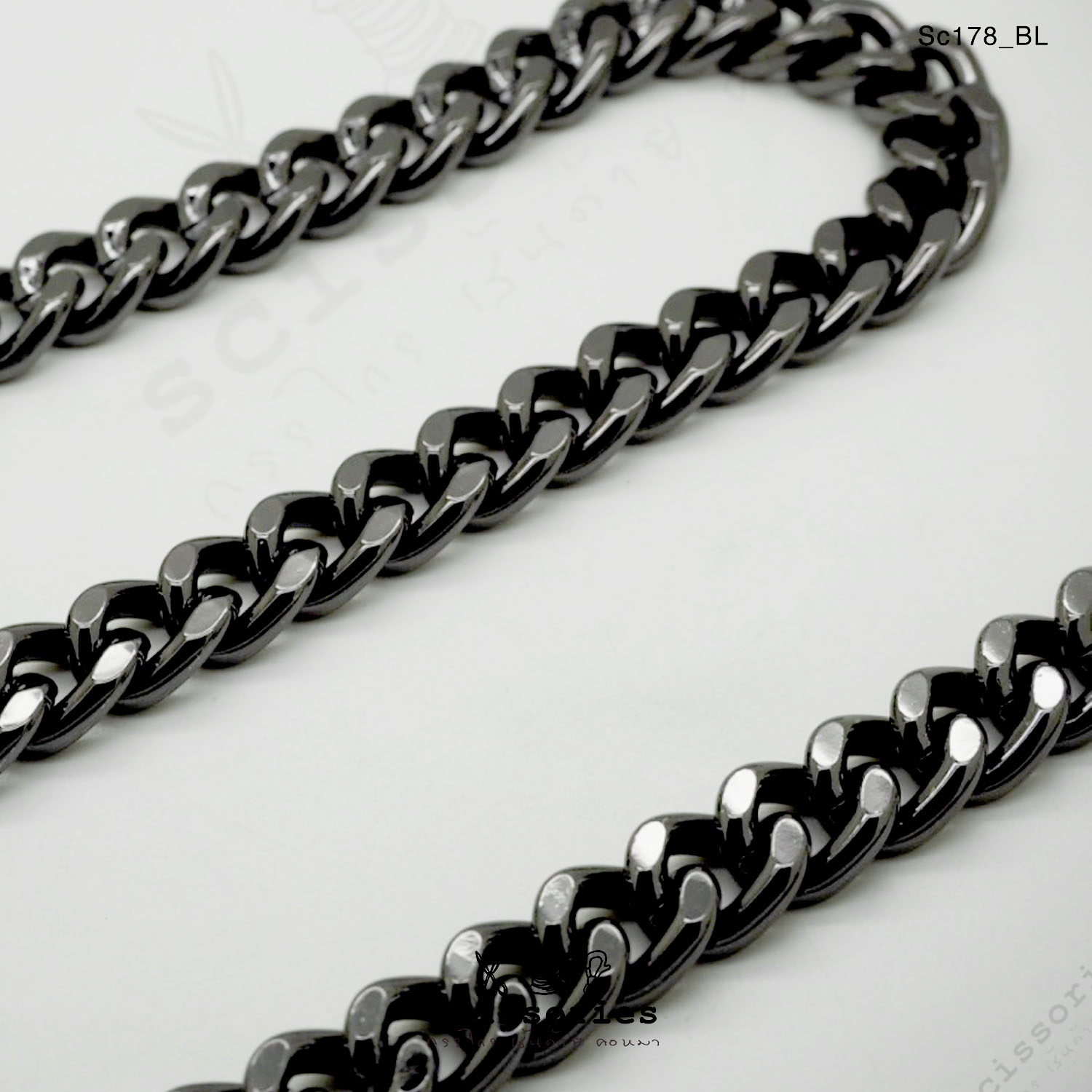 โซ่กระเป๋า ยาวเส้นละ 120 cm เนื้อดีมีน้ำหนัก ไม่มีตัวเกี่ยว