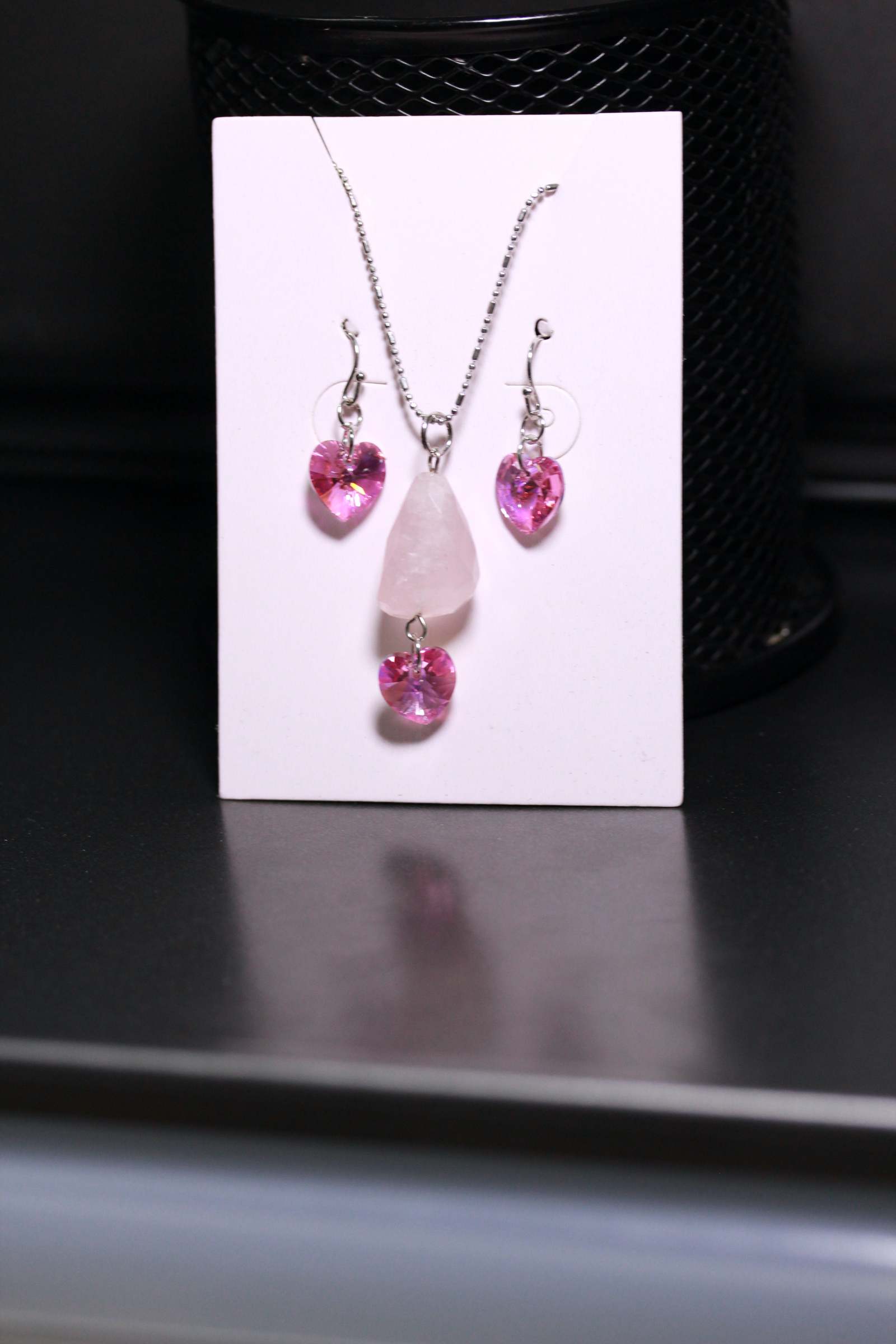 สร้อยจี้ พร้อมต่างหู หินแท้ "Love Potion" Rose Quartz Jewelry Set ( For Love and Relationship)