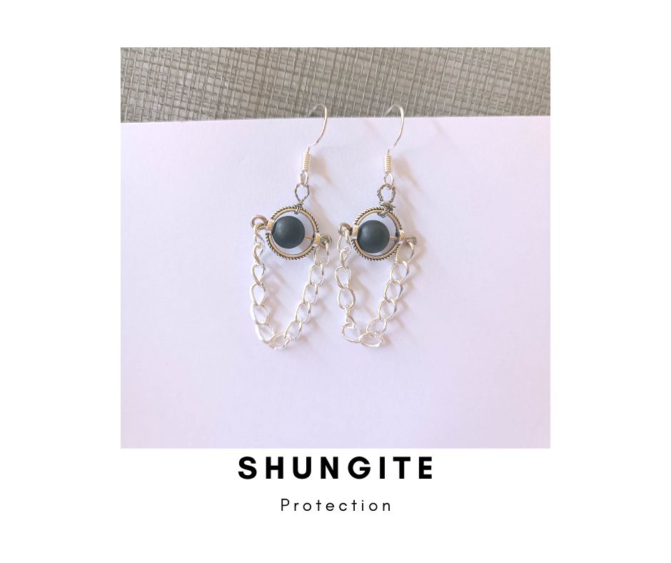 ต่างหูหินแท้ "Little Vivian" Shungite Earring (For Protection)