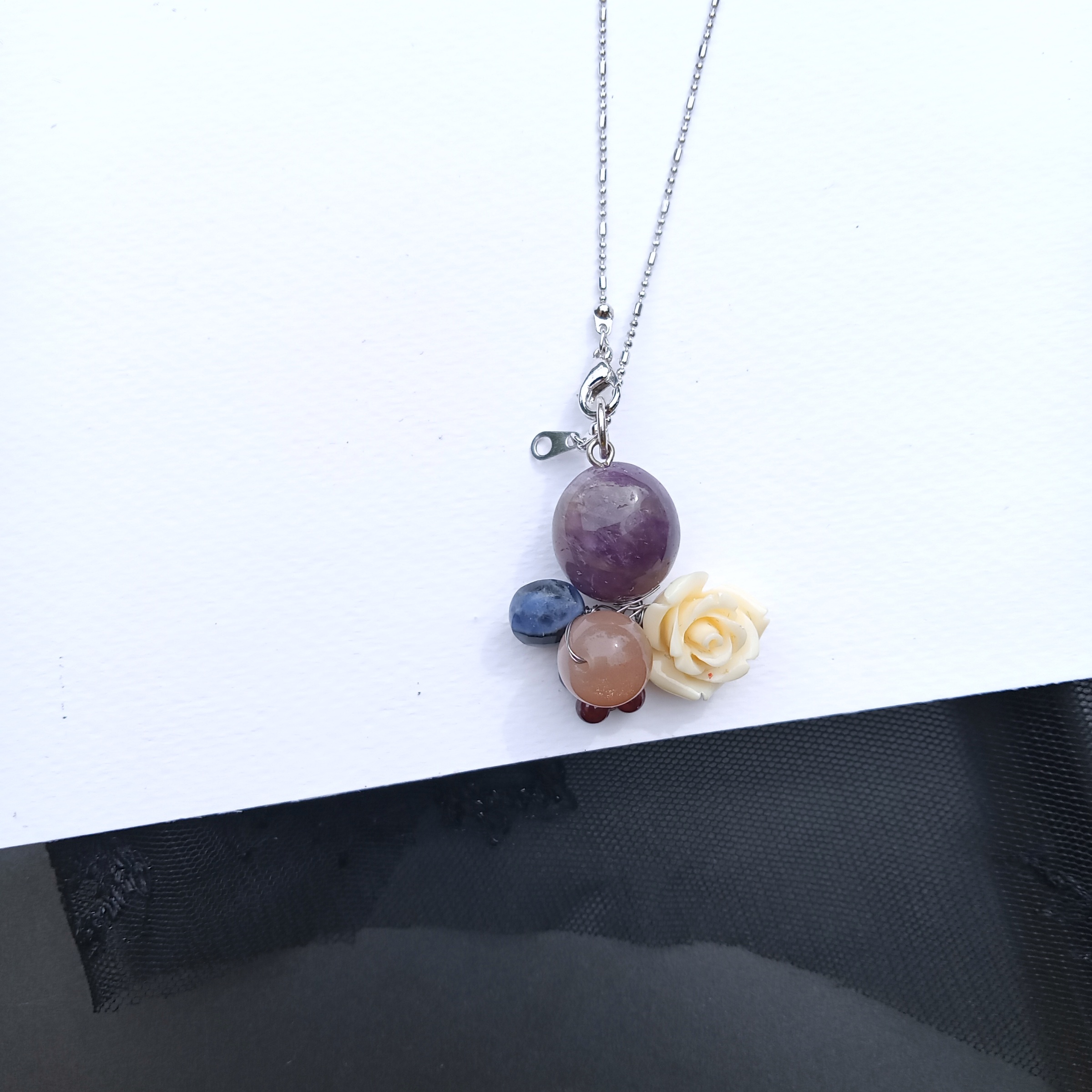 สร้อยคอพร้อมจี้หินแท้ Amethyst + Sunstone (For Success & Luck)