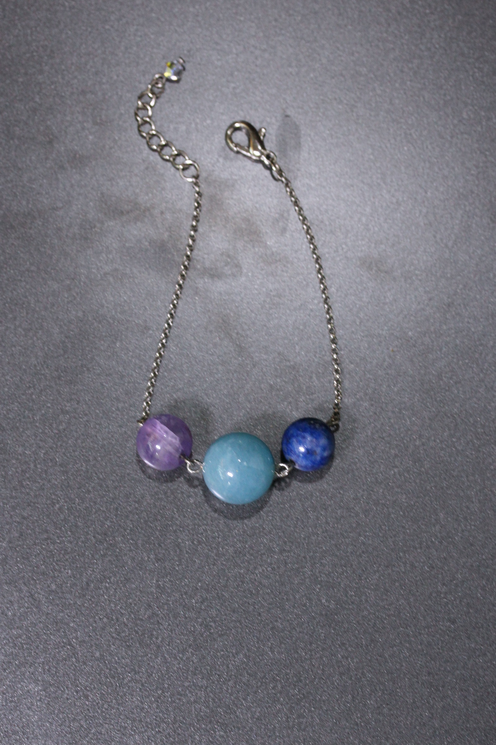 สร้อยข้อมือหินแท้ "Mini" Speak Up Bracelet (Aquamarine,Lapis Lazuli,Amethyst)