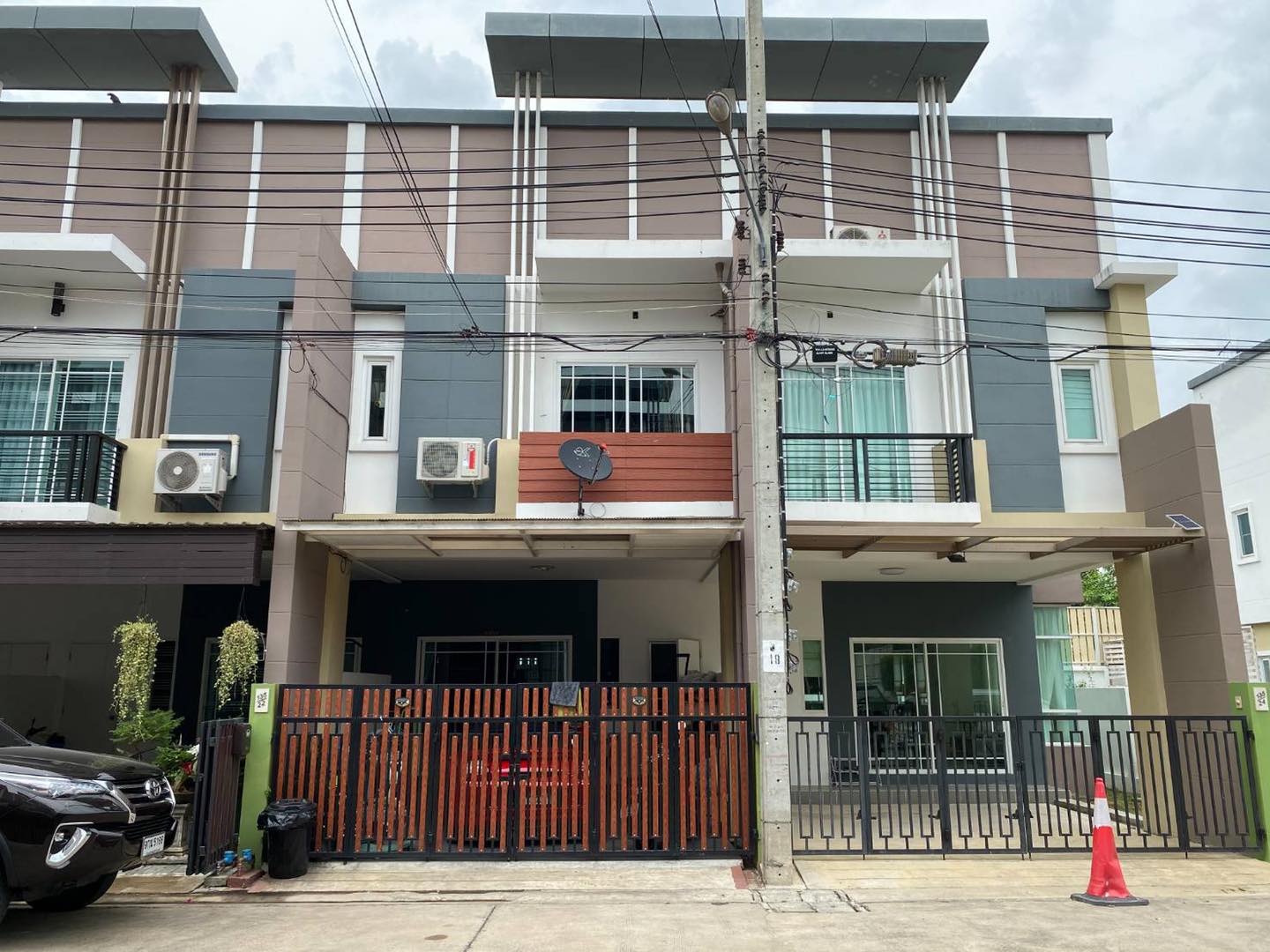 ขายทาวน์เฮ้าส์ 2 ชั้น หมู่บ้านพิบูลย์โฮมทาวน์ (รหัสทรัพย์202147) ซอย6 ค.พิมลราช อ.บางบัวทอง จ.นนทบุรี ขนาด 3 ห้องนอน 2 ห้องน้ำ1 ห้องครัว 18.80 ตรว.
