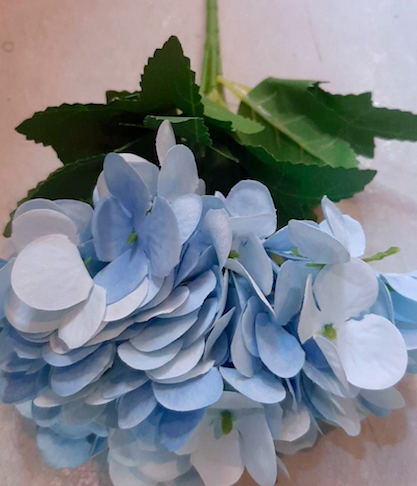 ดอกไม้งานผ้า ไฮเดรนเยีย สวยมากๆค่ะ มีหลายสีนะคะ