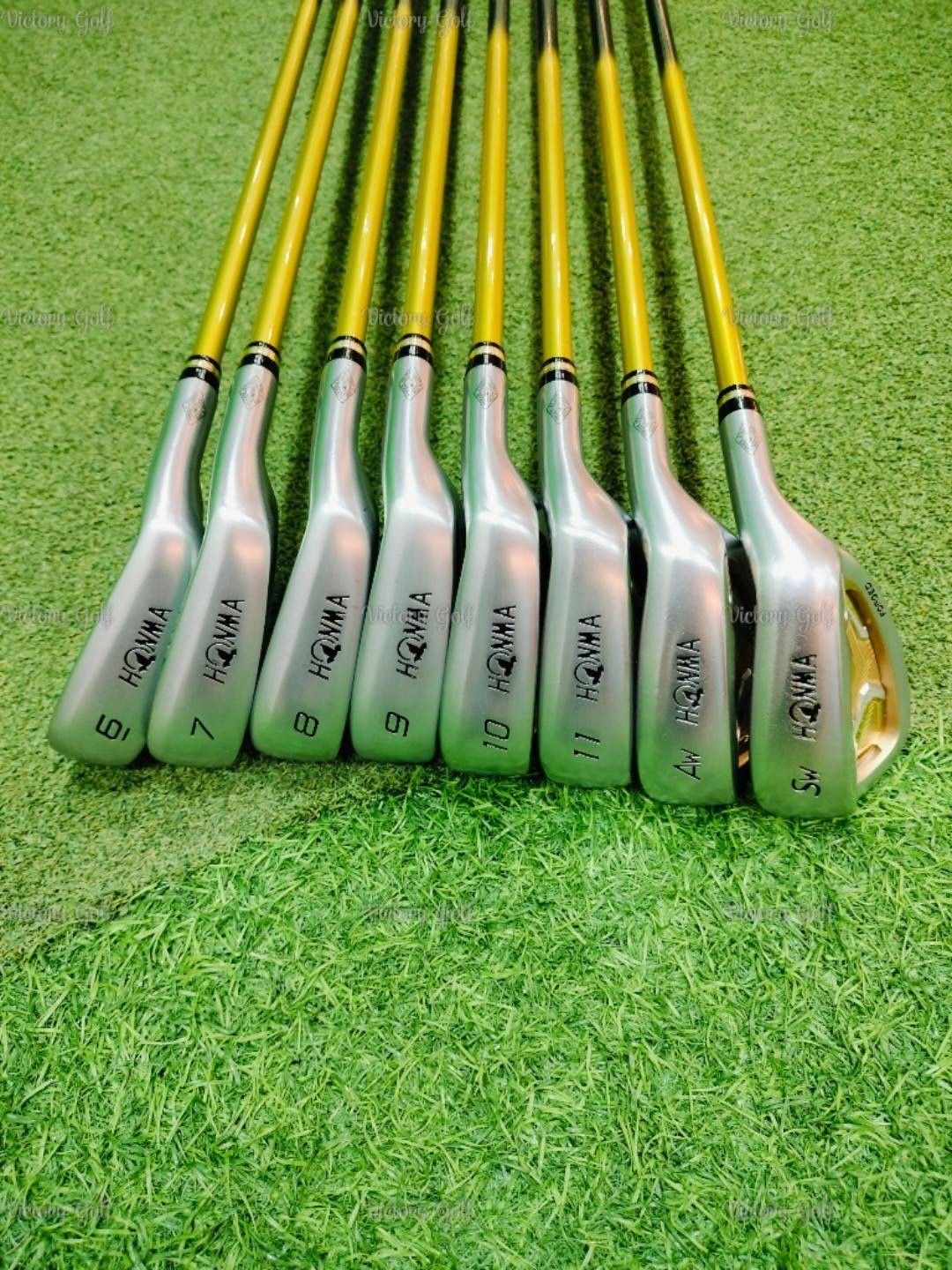 Iron set Honma BERES IS-05 Forged (Flex : R) (ARMRQ infinity 3 star) (6-11,Aw,Sw)