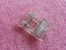 ตีนผีเย็บหนัง Roller presser foot