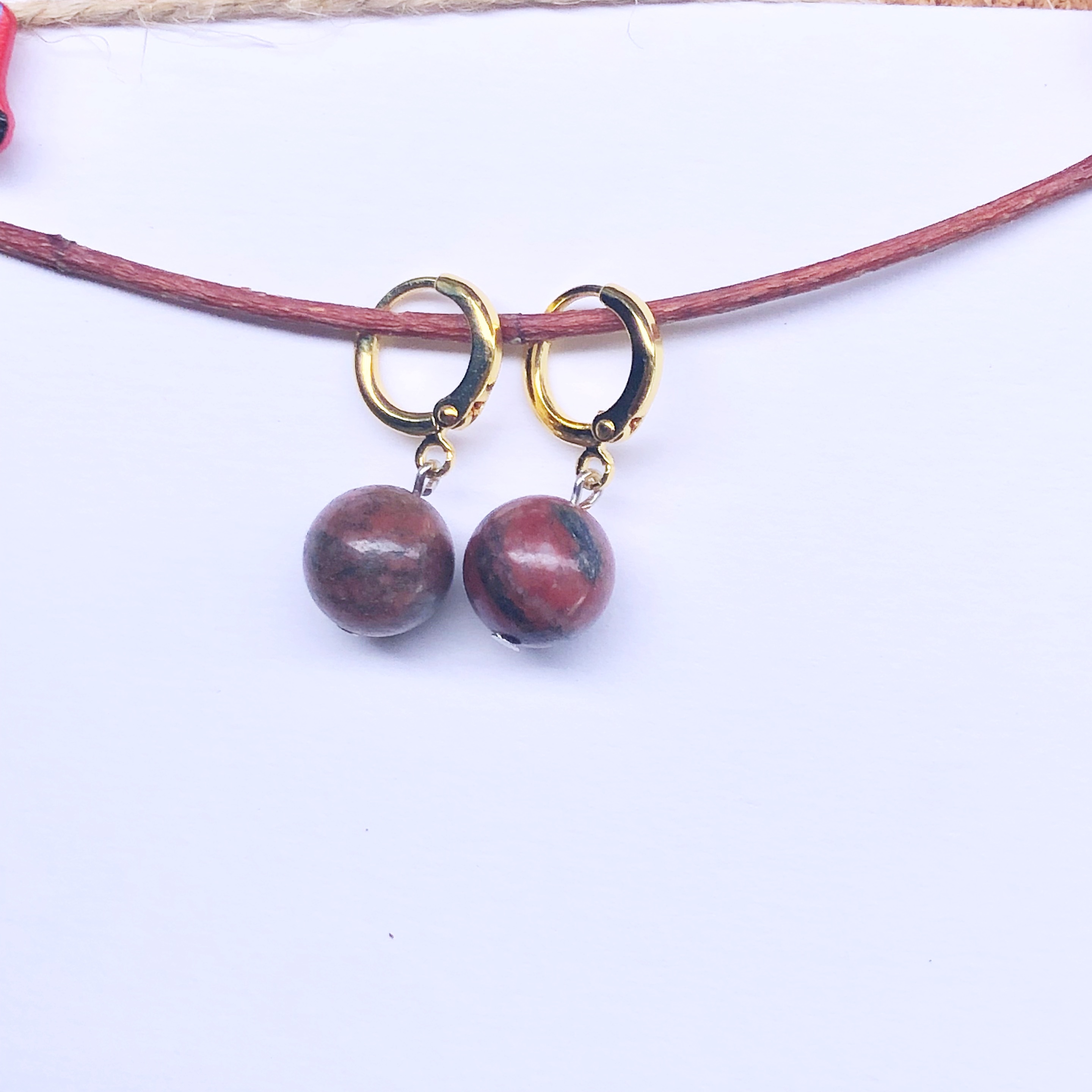 ต่างหูหินแท้ "Flow" Red Sesame Jasper Earring (Self-Confident)