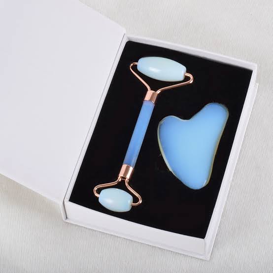 ผลิตตามออร์เดอร์เซทลูกกลิ้ง+กัวซาแผ่น V shape+โลโก้+สลักแบรนด์ (Make to Order Flip Cover Box+Facial Roller+Gua Sha Broad+Logo)