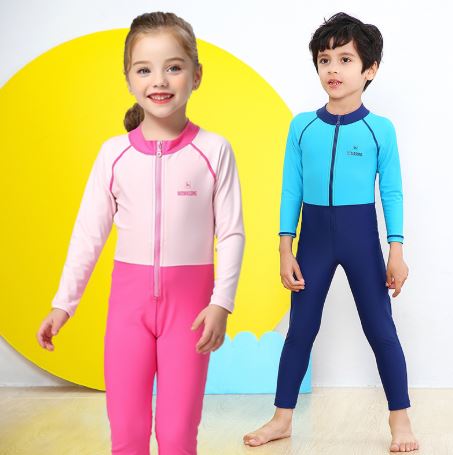 ชุดว่ายน้ำบอดีสูทแขนยาวขายาวซิปหน้าสีฟ้า-น้ำเงิน พร้อมหมวก รุ่น MoMasong (ป้องกันรังสี UV)