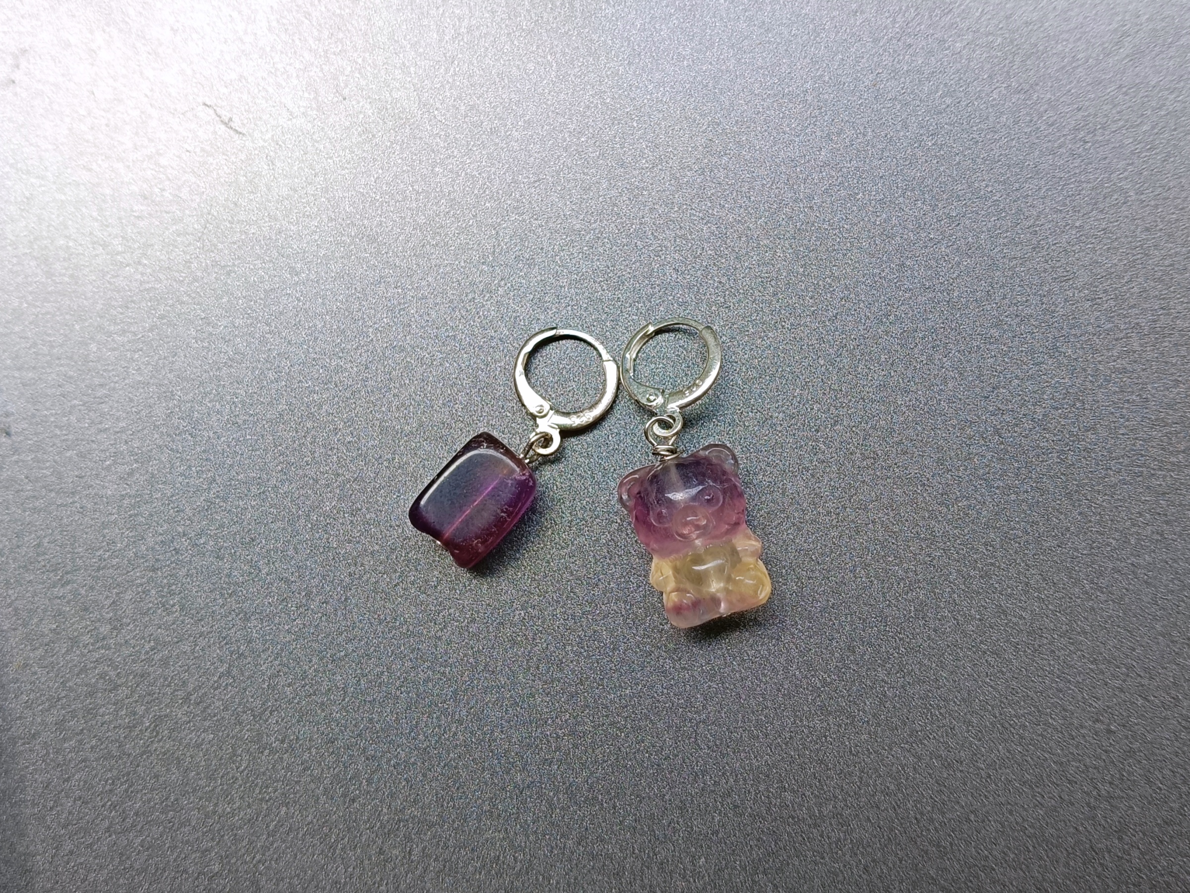 ต่างหูหินแท้ Rainbow Fluorite + Amethyst Earring ( Stop Negative Self-Talk)