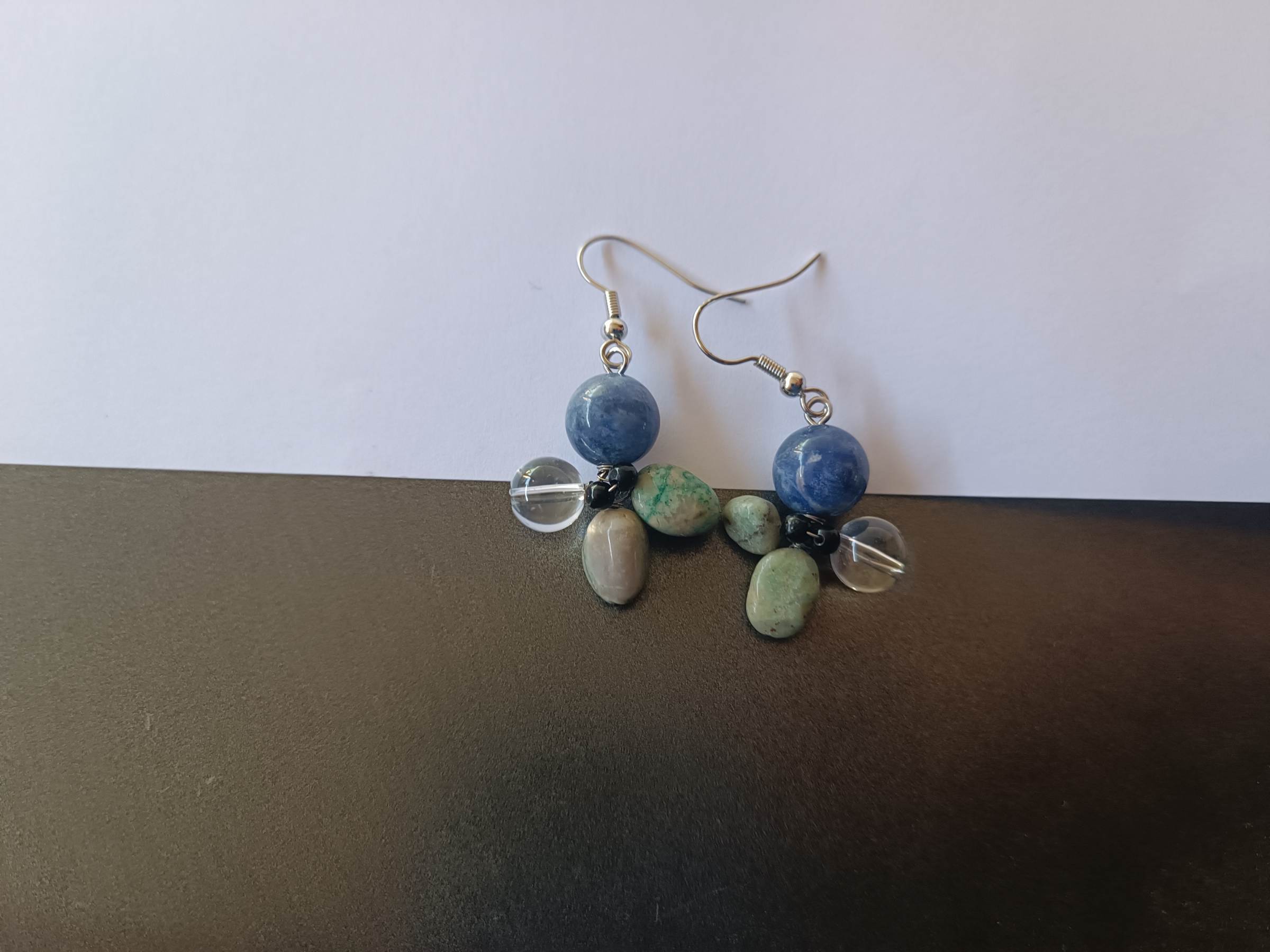 ต่างหูหินแท้ "Little Vivian" Sodalite Earring