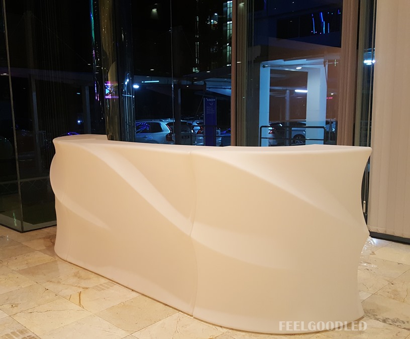 RENT/ให้เช่า: เคาน์เตอร์บาร์ LED เรืองแสง รุ่น FLOW SET 3.2m. (โฟลว์เซท)