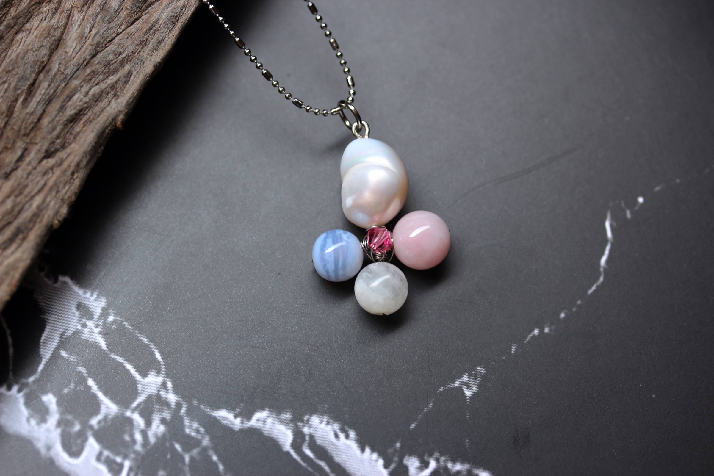 สร้อยจี้หินแท้ "The Love" Pearl (Reduce Stress)