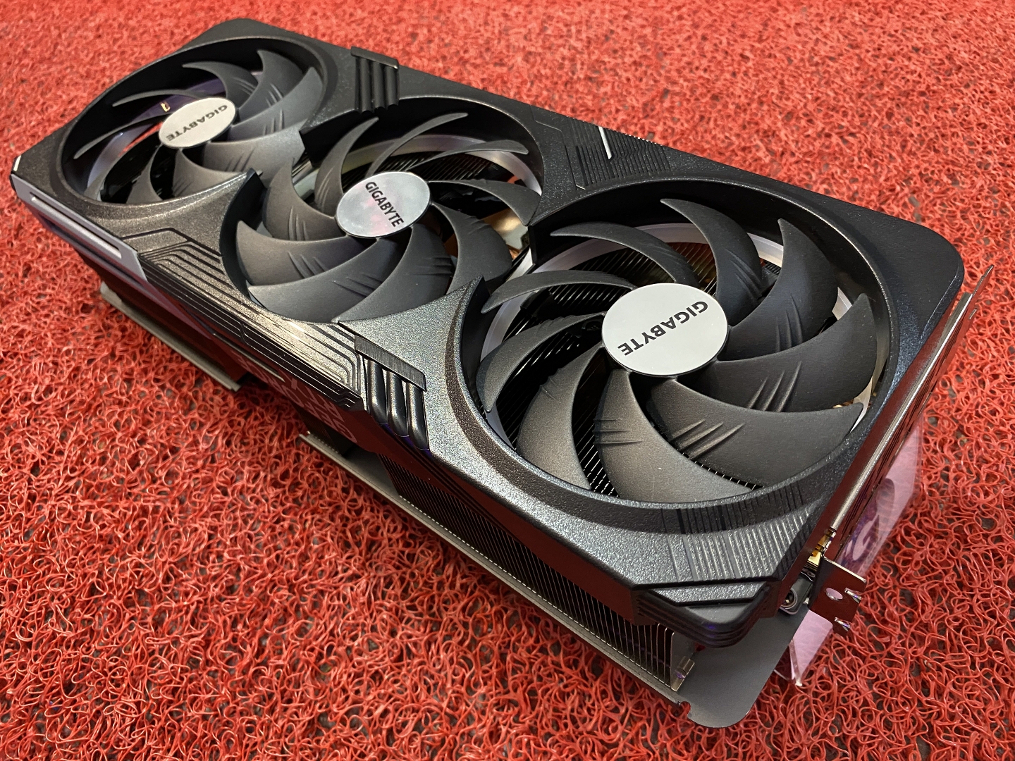 NVIDIA RTX 4080 SUPER 16GB GIGABYTE GAMING OC2% ( สินค้าสำหรับไฮโซผู้ที่อยากสนับสนุนช่องยูทูป JIBI MAiROO )