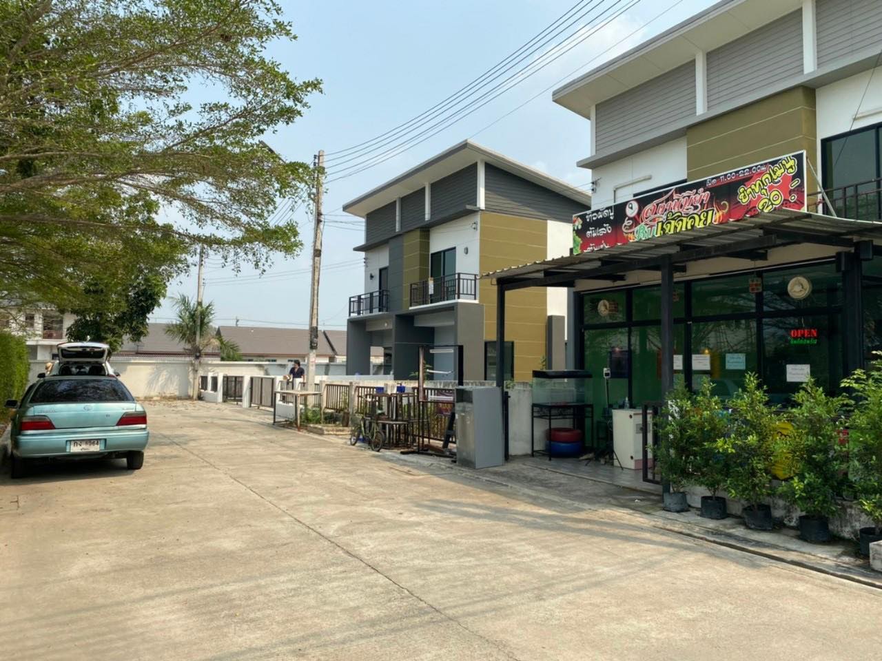 ขายบ้านแฝด 2 ชั้น หมู่บ้านทรัพย์ธานี5 คลอง8 (รหัสทรัพย์202133) ซอย1 ต.ลำผักกูด อ.ธัญบุรี จ.ปทุมธานี ขนาด 36 ตรว.มี 2 ห้องนอน 2 ห้องน้ำ 1 ห้องรับแขก