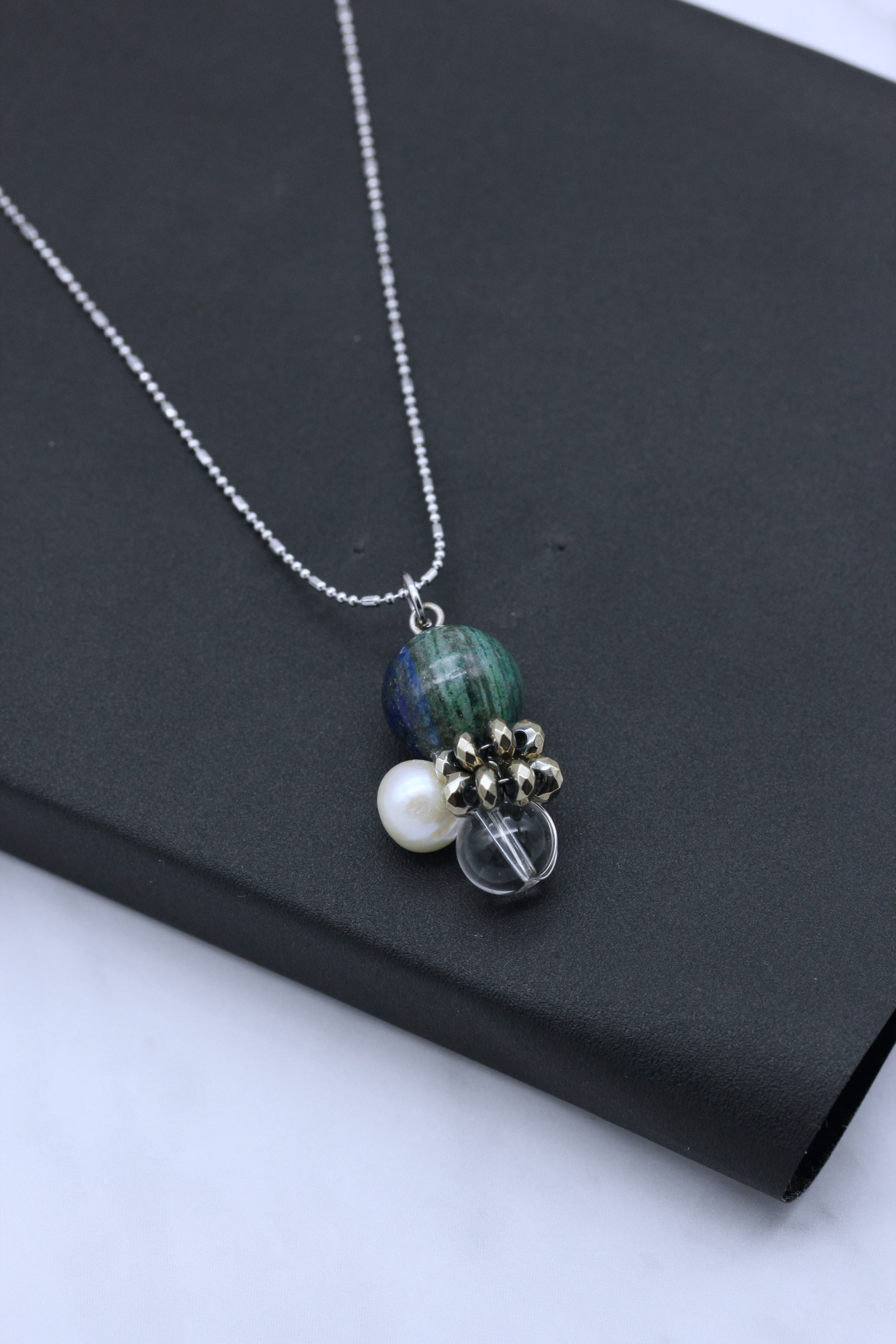 สร้อยจี้ Azurite + Pyrite Necklace (Money Magnet)