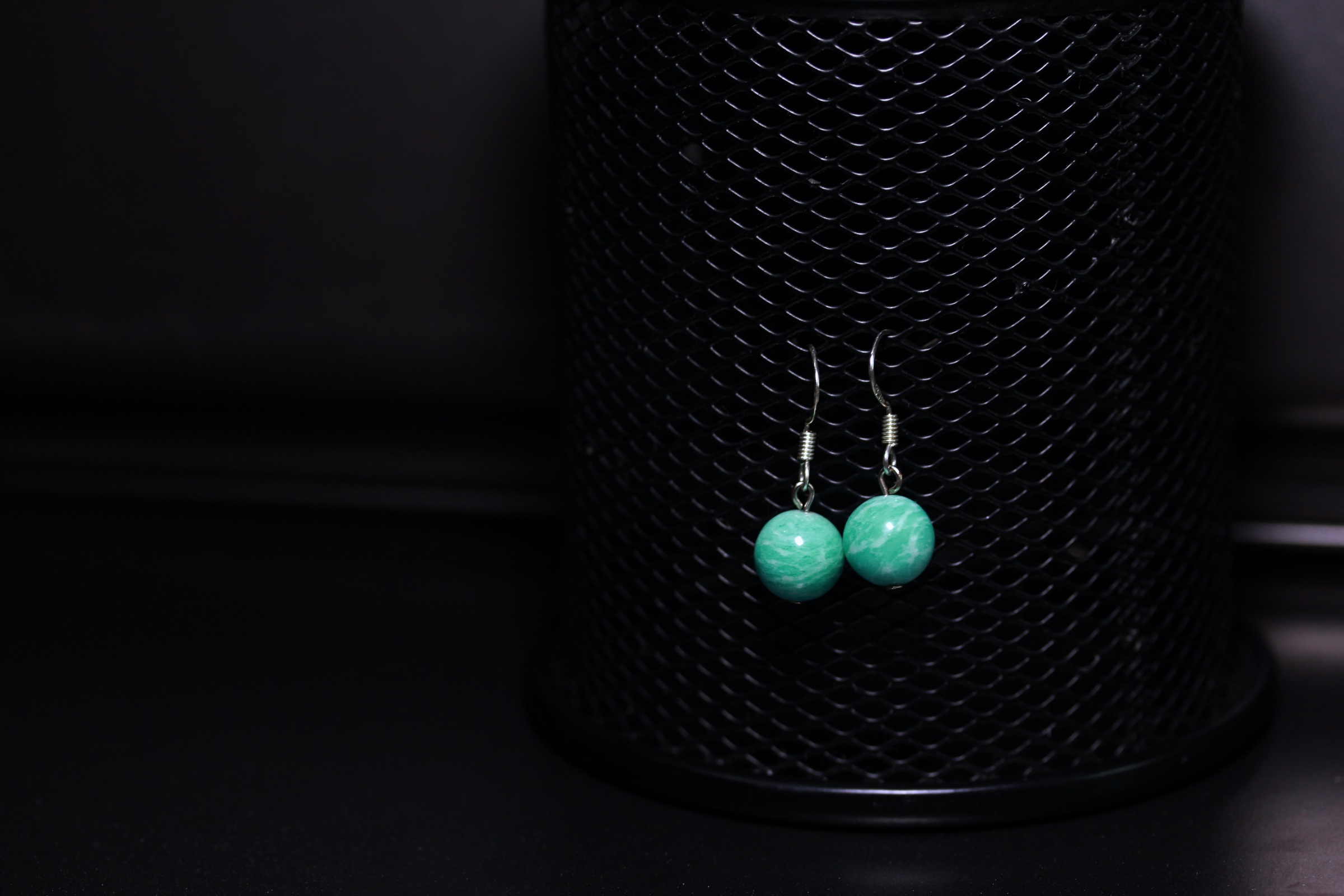 ต่างหูหินแท้ "Flow Silver" Brazilian Amazonite Earring (ดึงดูดโชคลาภ ปกป้องจากพลังงานลบ)
