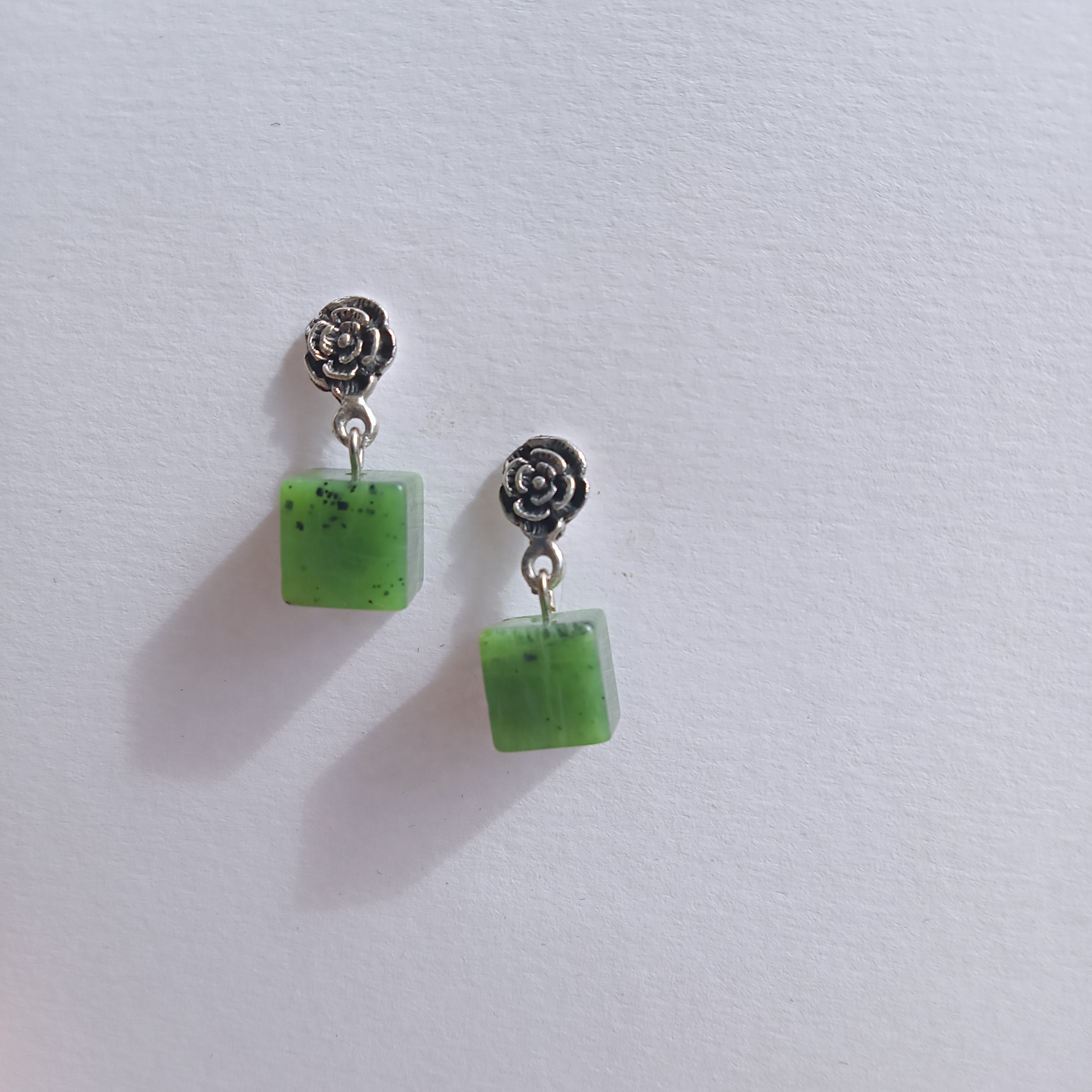 925 Sterling Silver " The Roses " Nephrite Earring ต่างหูเงินแท้ หยกเนไฟรต์