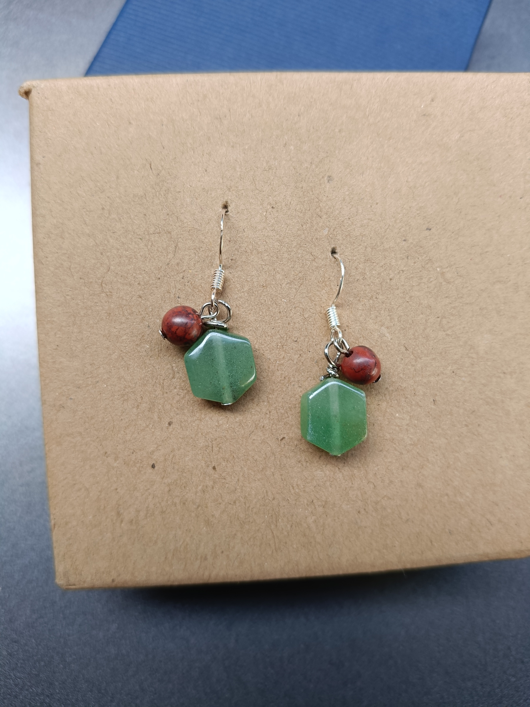 ต่างหูหินแท้ "Little Vivian" Green Aventurine + Red Jasper Earring (เปิดดวงรับโชค เติมSelf-Love)
