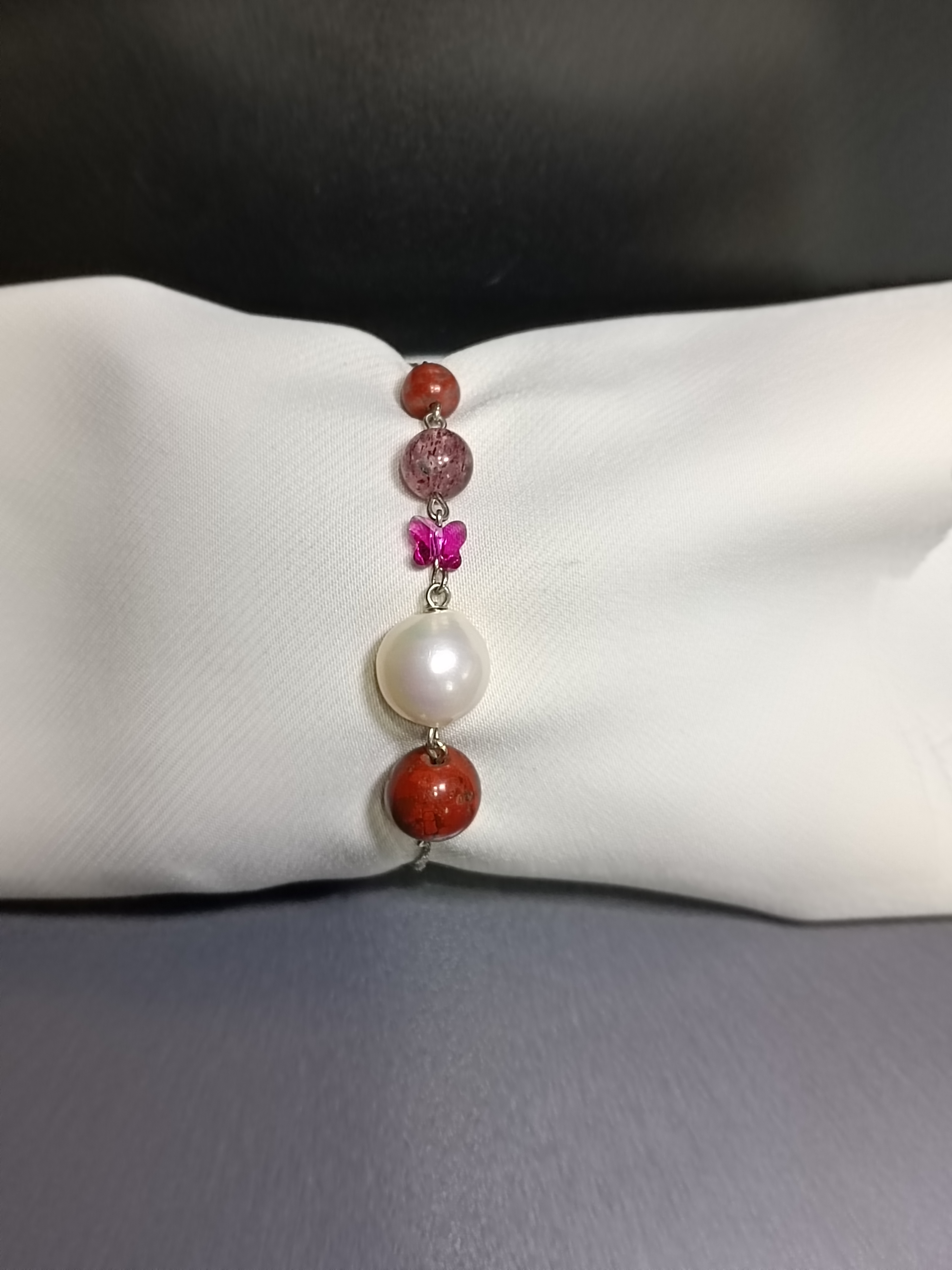 สร้อยข้อมือหินแท้ "Mini" Self-Love Bracelet (Jasper + Strawberry Quartz)