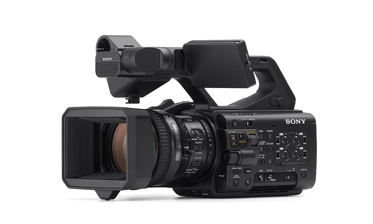 Sony PXW-Z300: กล้องวิดีโอมืออาชีพ 4K พกพาง่าย พร้อมเลนส์ซูมประสิทธิภาพสูงสำหรับงานข่าวและสารคดี