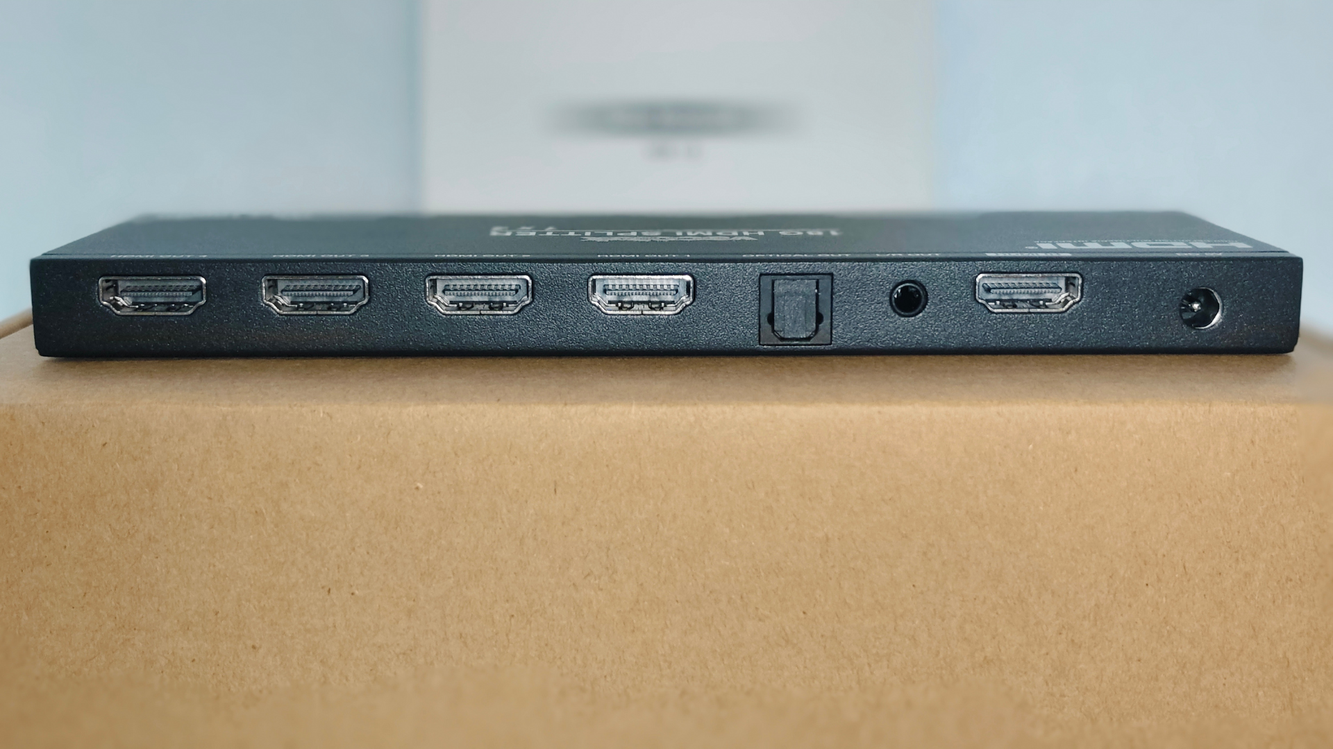 VACOTEK H-SP14SA 1x4 HDMI Splitter 18Gbps Scaler Audio Extract