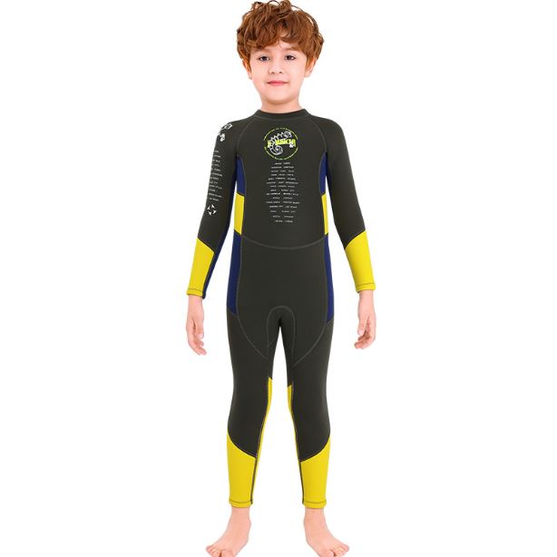 ชุดว่ายน้ำเด็กป้องกันความหนาว ป้องกันรังสี UV ผลิตจากผ้า Neoprene หนา 2.5 mm. ช่วยรักษาอุณหภูมิขณะอยู่ในน้ำ