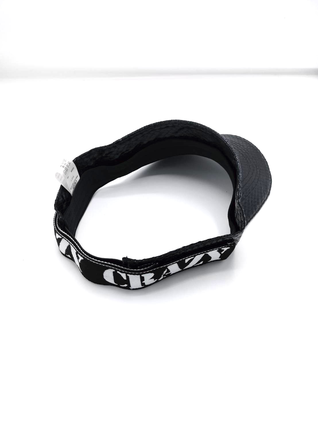 Cap CRAZY VISOR Black (2023) ด้านหลังปรับสายได้