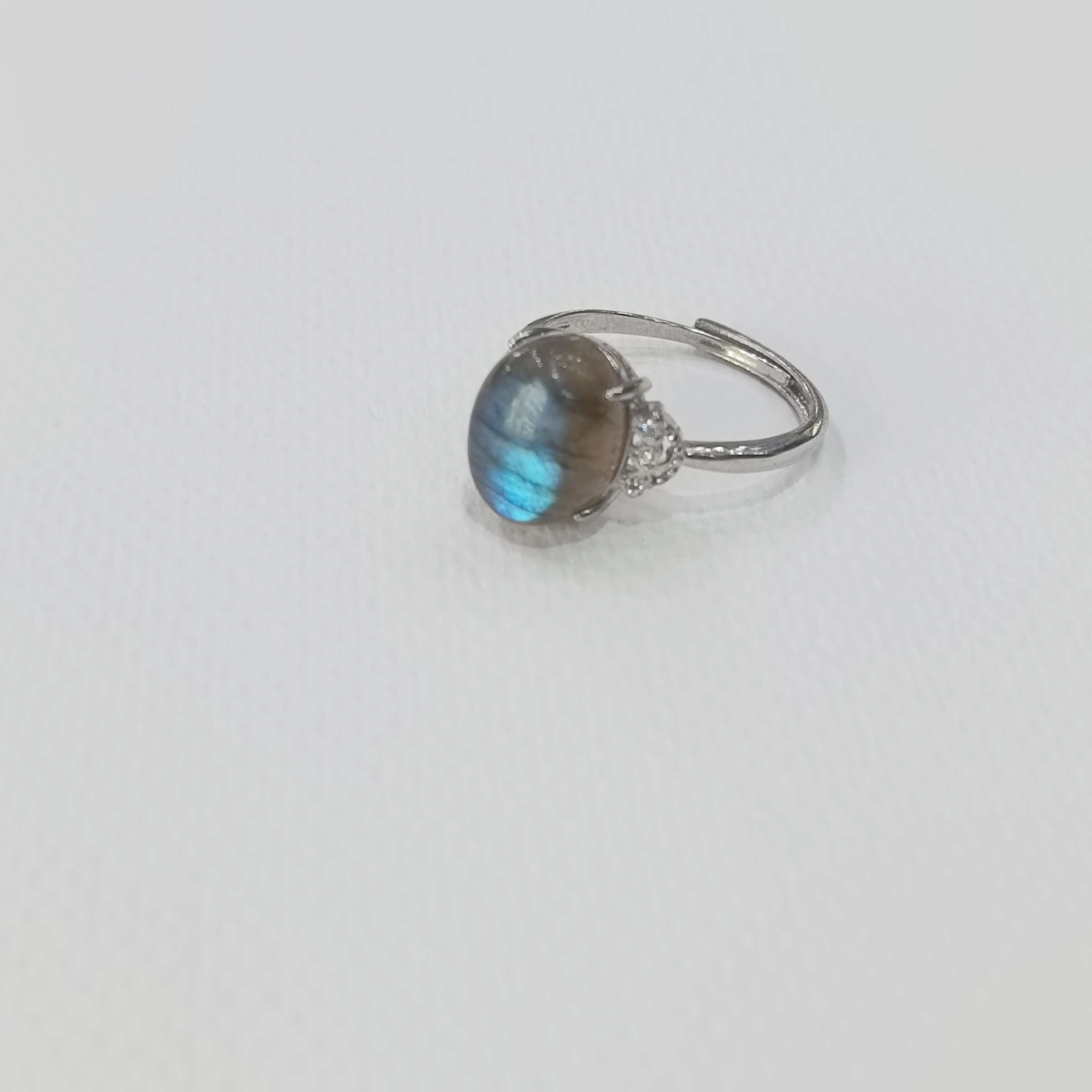 แหวนหินแท้ Labradorite Ring (กลับร้าย กลายดี เปิดตาที่ 3 กระตุ้นฌาณหยั่งรู้)