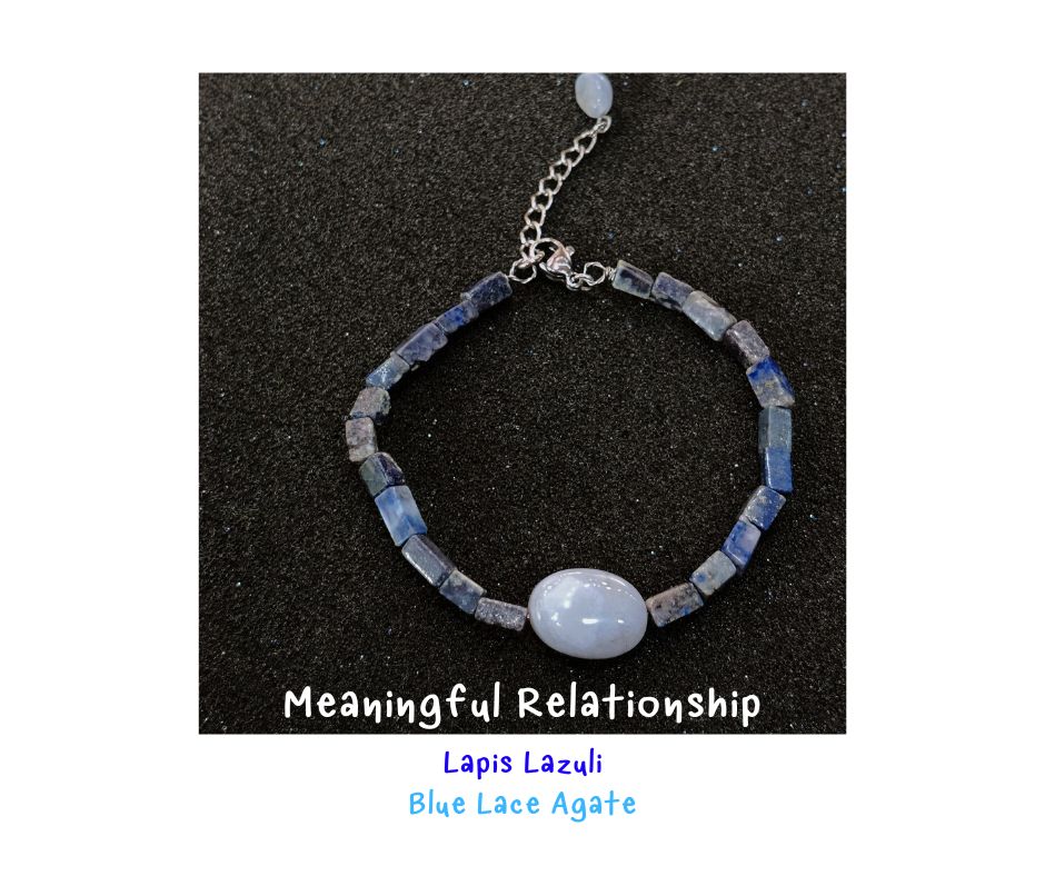 สร้อยข้อมือหินแท้ "Twisted" Blue Lace Agate x Lapis Lazuli Bracelet (การสื่อสาร เจรจา เรียกทรัพย์ กระชับรัก)