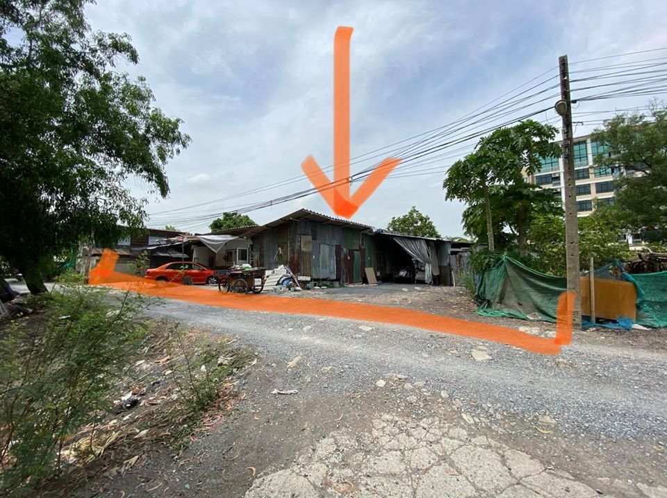 ขายที่ดินถมแล้ว ซอยพหลโยธิน87 ซอย6 ปากทางเข้าทางเดียวกับมหาลัยรังสิต มีเซเว่นหัวมุม ใกล้สถานีรถไฟฟ้าหลักหก (รหัสทรัพย์ 202047) ต.ประชาธิปัตย์ อ.ธัญบุรี จ.ปทุมธานี ขนาด 179 ตรว.หน้ากว้าง 25 เมตร ถมแล้วทั้งแปลง