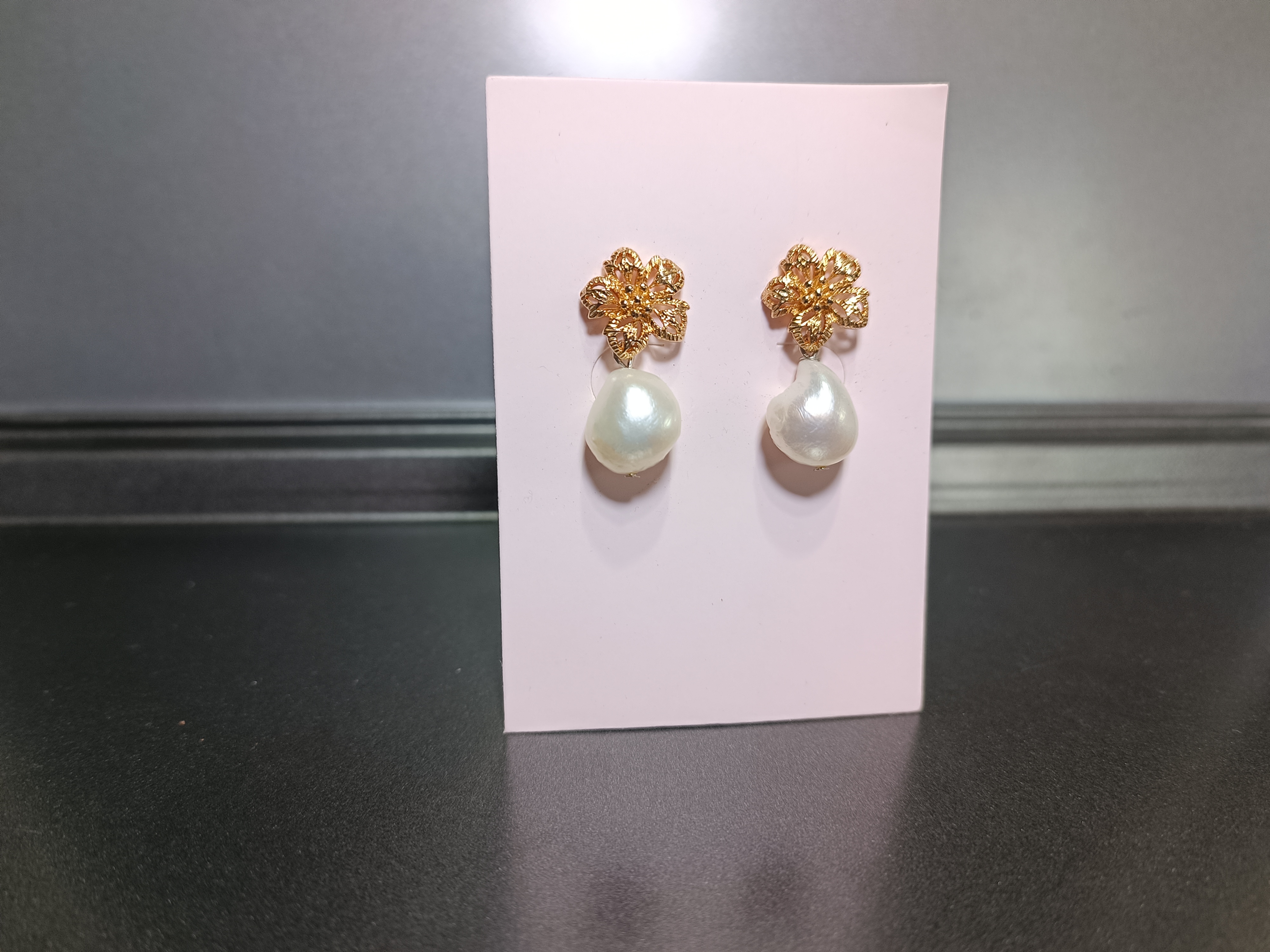 ต่างหูหินแท้ "14K" Baroque Pearl Earring #สีขาว