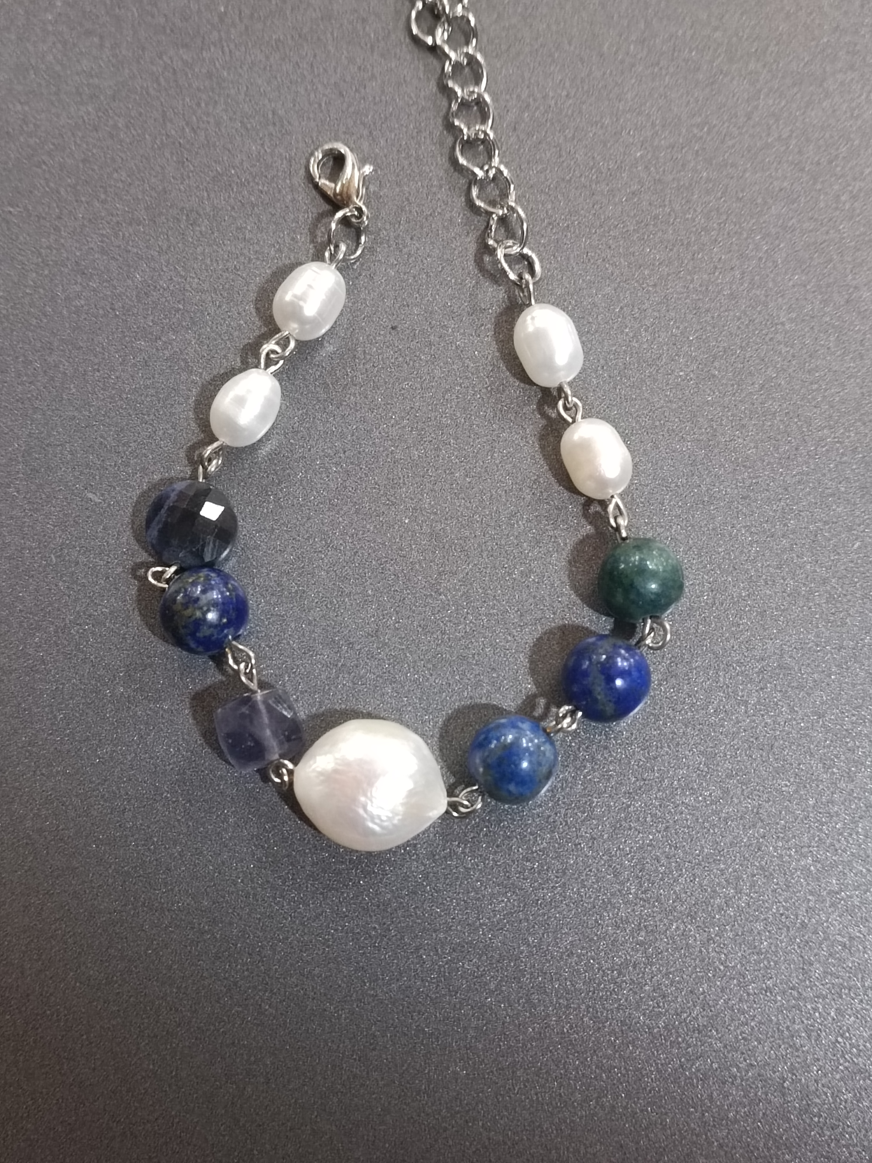 สร้อยข้อมือหินแท้ "Jupiter" Blue Collective (Sodalite ,Iolite ,Lapis Lazuli) For Communication