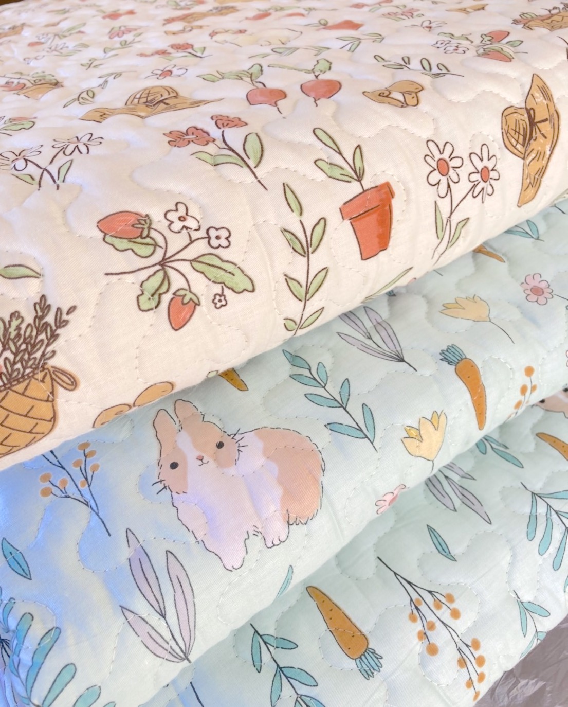 พรมยาววินเทจ พรมหน้าเตียง 50x140-150 cm. ลายกระต่ายน้อย
