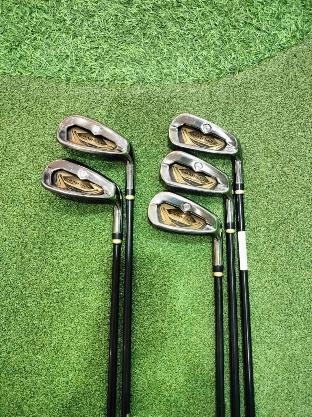 Iron Set Maruman Majesty Royal LV-530 7-10, Pw ( Majesty Royal LV-530/ R/TQ: 3.8 ) 48g. ปี 2019