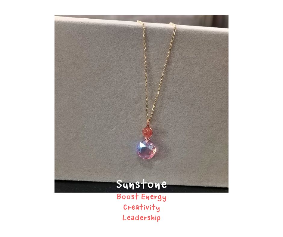 จี้หินแท้พร้อมสร้อย Brazilian Golden Sunstone + Crystal Pendant Necklace (เสริมความมั่นใจ ปลุกไฟความเป็นผู้นำ)