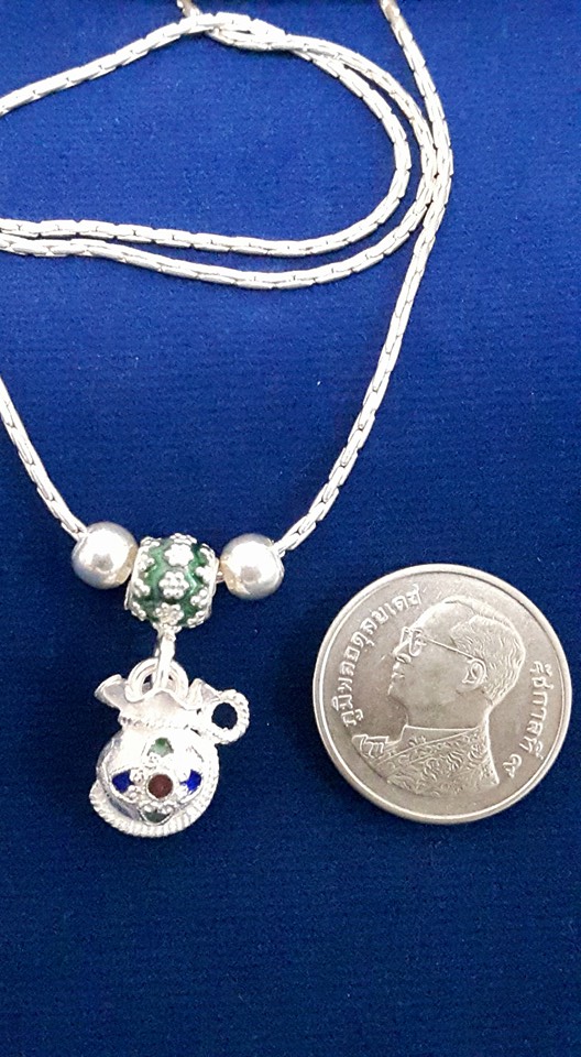 สร้อยพร้อมจี้ถุงเงิน