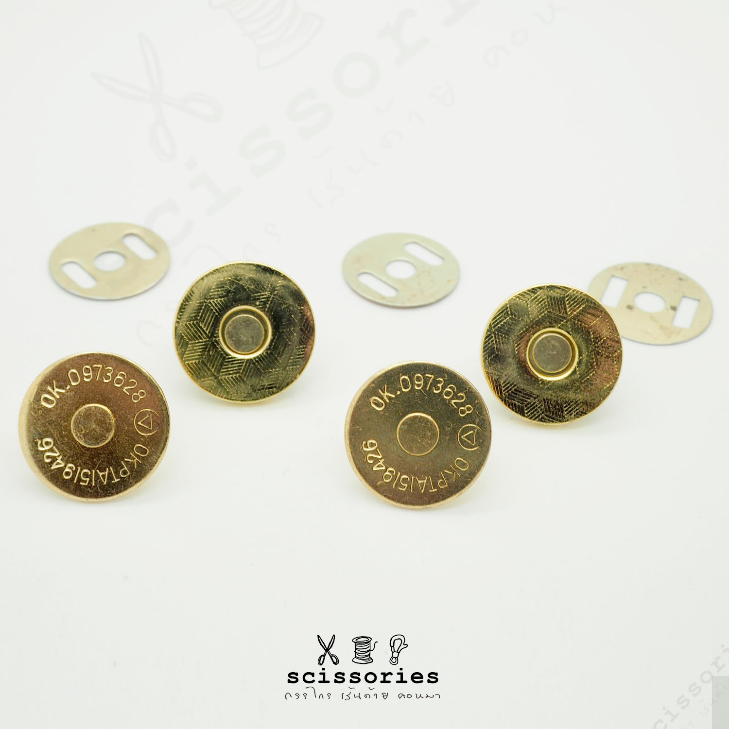 แม่เหล็ก ตัวบาง หน้าลาย 18 MM สีทอง/2ตัว