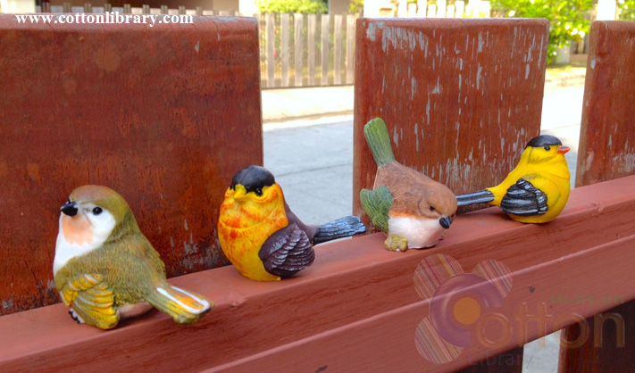 ตุ๊กตาวินเทจ ครอบครัวนกน้อยสายรุ้งสี่ตัว