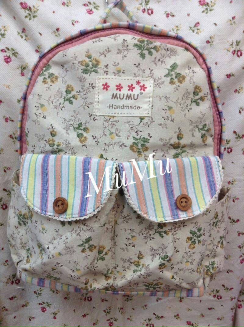 กระเป๋าเป้ผ้าสะพายหลัง mumu ขนาดกลาง ลายดอกไม้เขียว ครีม (Size กลาง)
