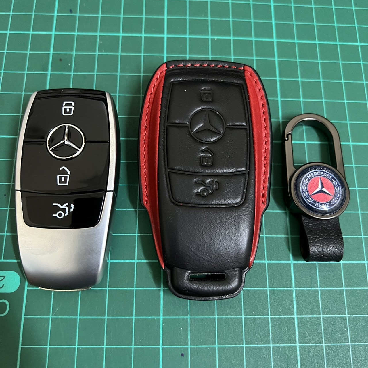 เคสหนังดำแดง รีโมทรถ Mercedes Benz พรีเมียมเกรด Premium Grade (Cow Hide Leather Key Case Key Sets ; Model Mercedes Benz Key Sets E-Class, S Class