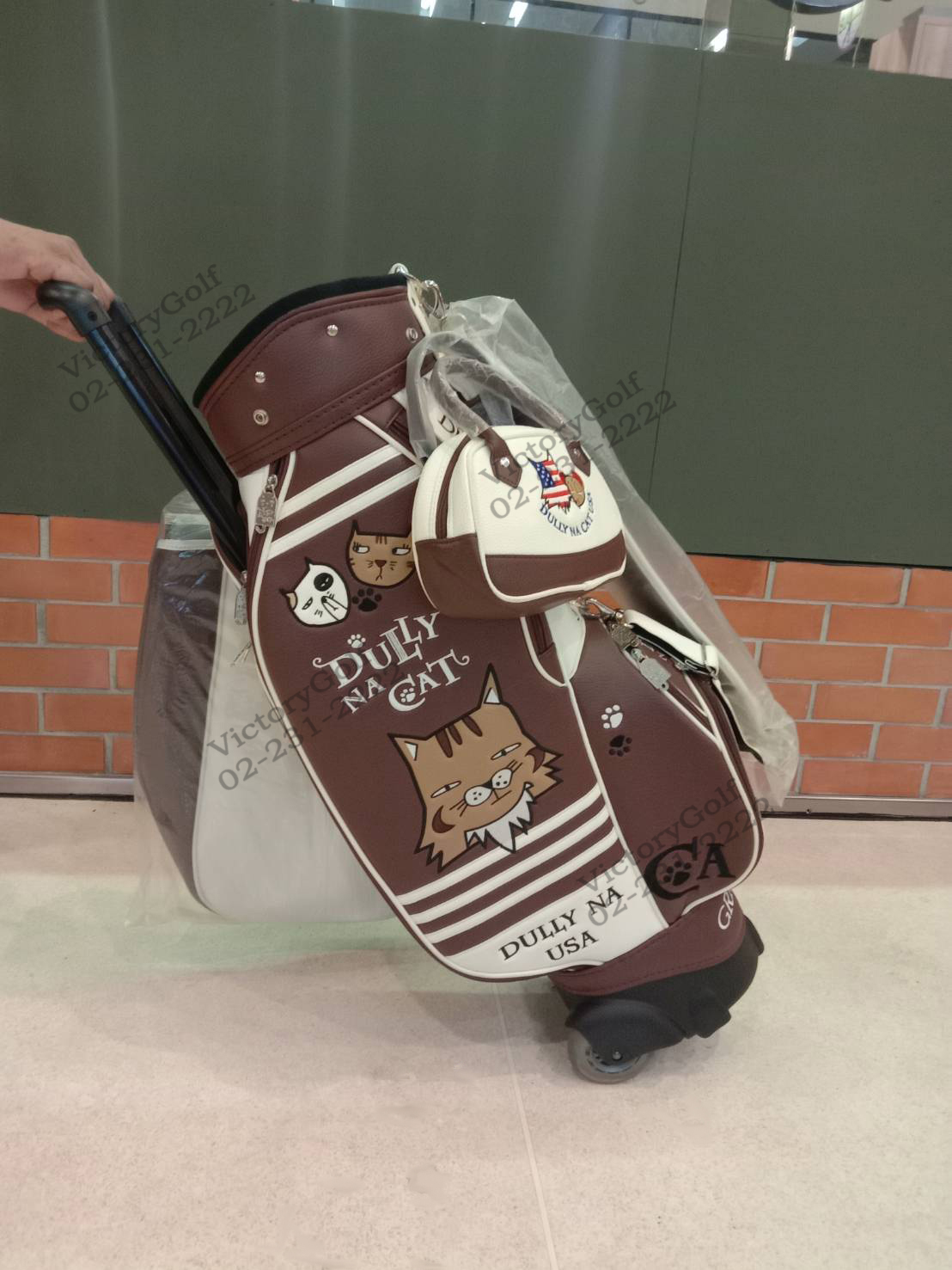 Golf Bag DULLY NA CAT USA (Brown) เล็กกระทัดรัด น้ำหนักเบา มีล้อลาก