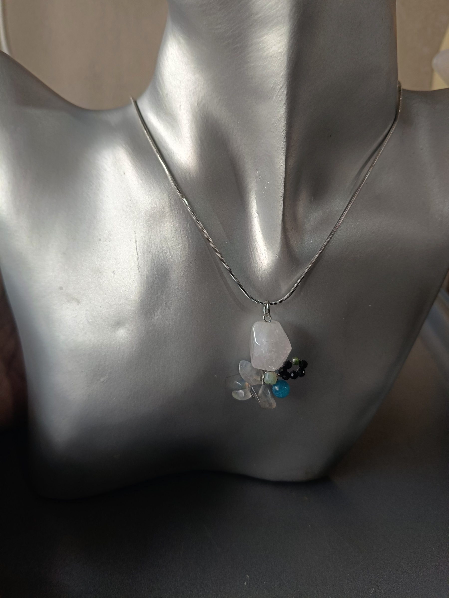 จี้พร้อมสร้อย หินแท้ Rose Quartz +Labradorite Pendant Necklace (เมตตามหานิยม เสริมการสื่อสาร เปิดตาที่ 3)